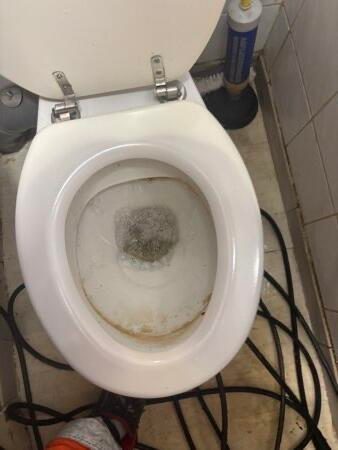 WC bouché en Seine-et-Marne : les bons réflexes à avoir
