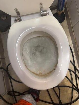 Urgence WC bouché en Seine-et-Marne ? Contactez un expert du débouchage WC dans le 77